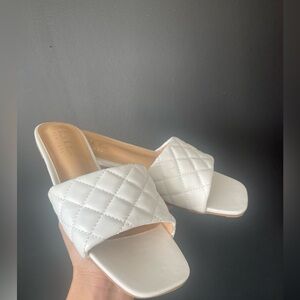 Nicole Miller White Women’s Flats 8.5